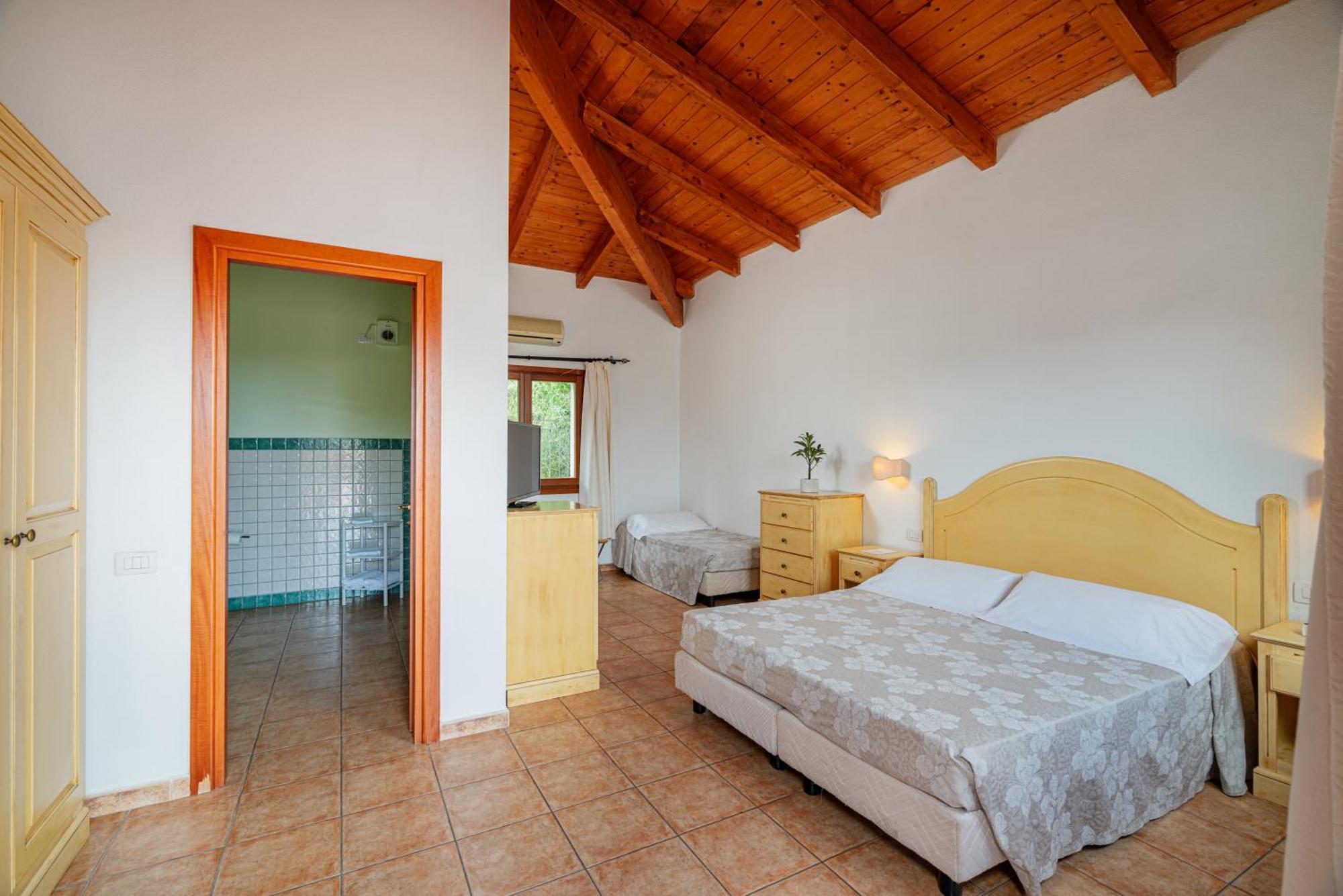 俱乐部Esse 4*Cala Gonone
